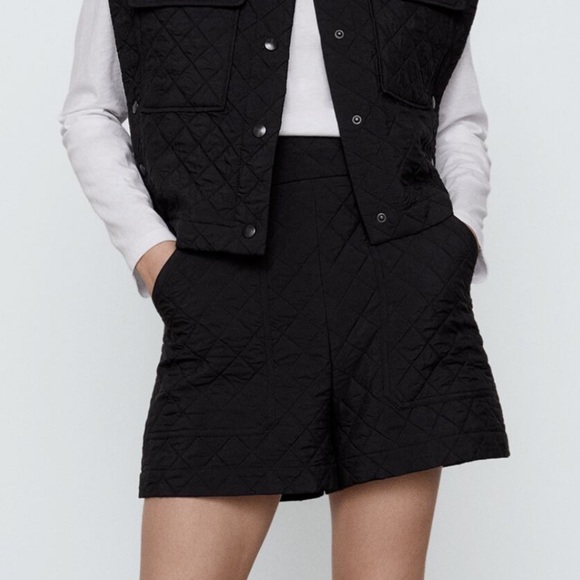 ZARA Black Quilted High Waisted Short - Picture 10 of 13